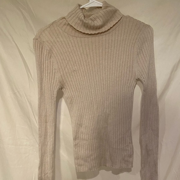 Oatmeal long sleeve mock neck - Picture 1 of 3